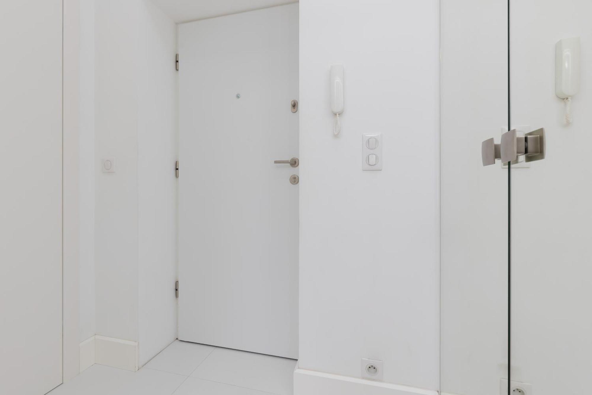 Apartment Koszykowa Sunny By Renters Warsaw