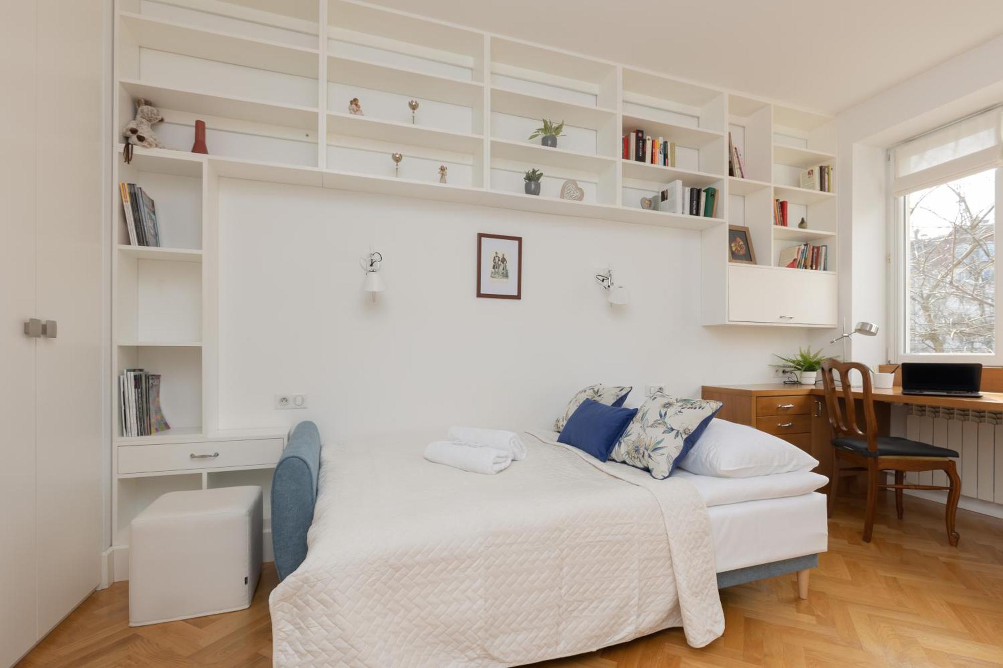 Apartment Koszykowa Sunny By Renters Warsaw
